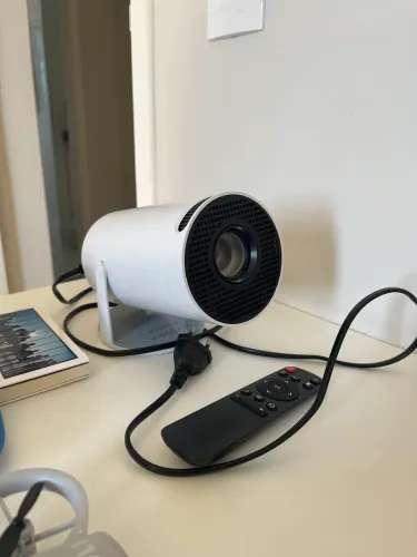 Projetor portátil HY300-A