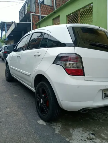 Chevrolet Agile LTZ 1.4 MPFI 8V Flexpower 5P 2013
