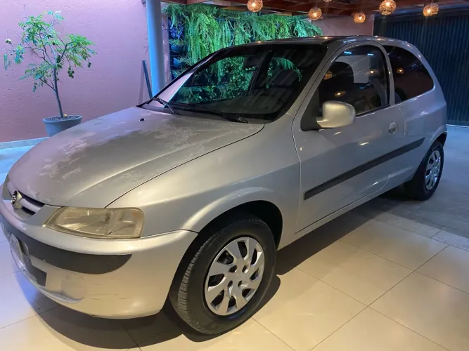 Chevrolet Celta 1.0/super/n.piq.1.0 MPFI VHC 8V 3P 2001