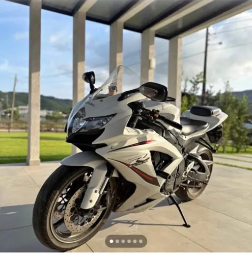 Suzuki GSX-R 750 W Srad 2011
