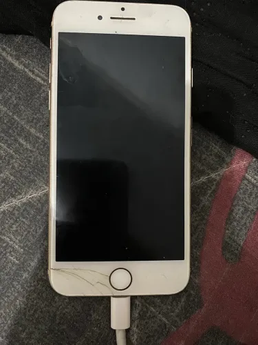 Vendo iPhone 8 para retirada de peças