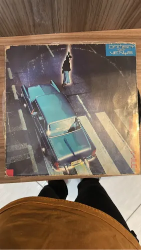 LP Camisa de Venus - Correndo Risco