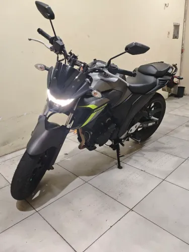 FZ25 2024