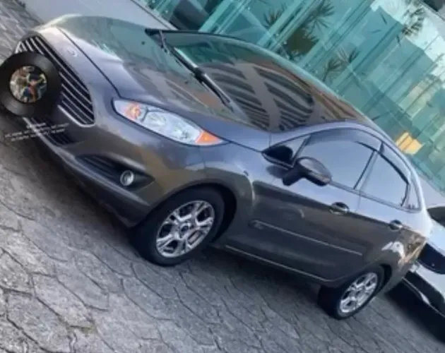Ford Fiesta Sedan 1.6 16V Flex Aut. 2014