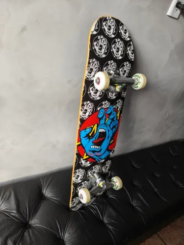 Skate Profissional Santa Cruz