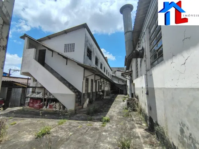 Vendo galpão, 1913m². Cidade Nova. Valor de Venda: R$1.750.000,00.