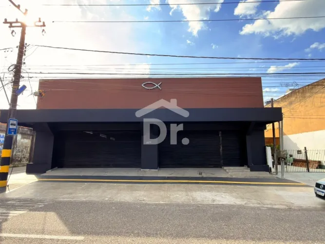 Galpão Comercial para ALUGAR na Pedreira, Belém-PA: 5 Salas, 2 Banheiros, 950 m² de Área