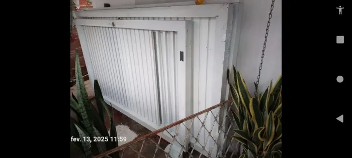 Portões Garagem e pedestres em puro alumínio