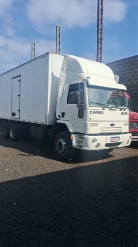 Ford Cargo 2009 Baú 16 Paletes - Pronto para Trabalhar | Ótimo Estado