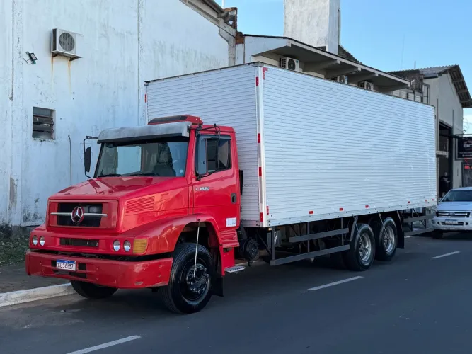 Mercedes 1620 1998 baú