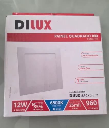 Painel LED quadrado de embutir Dilux, modelo slim de 12W com luz fria de 6500K