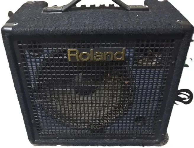 Amplificador Roland KC-150 - 65W - 4 Canais (Muito Bom Estado)