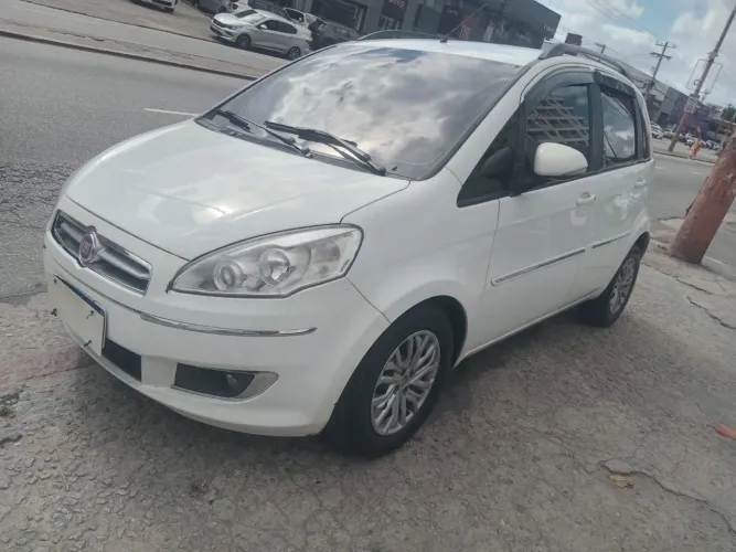 Fiat Idea Essence 1.6 Flex 16V 5P 2015