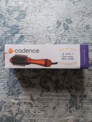 Escova secadora Modeladora Eletrica