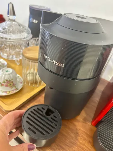 Nespresso Vertuo black 110v nova 