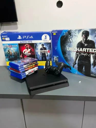 PlayStation 4 slim pronta entrega e garantia / acompanha jogo