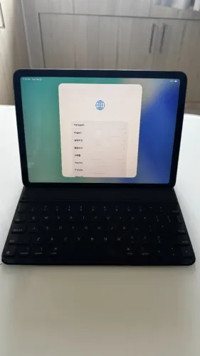 iPad Air 5 geração (2022), modelo A2588, Wi-Fi, 64 GB, com chip Apple M1