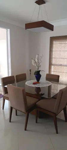 Sobrado com 3 dormitórios para alugar, 280 m² por R$ 6.450/mês - Condomínio Terras do Vale