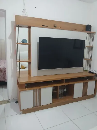 Esrante com painel e com luz  nas  literais 