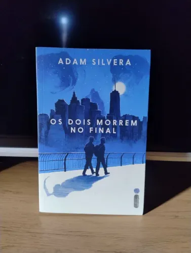 Os dois morrem no final 