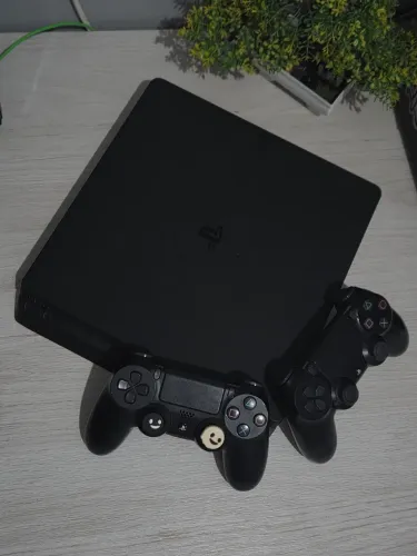PS4 SLIM