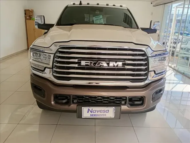 Ram 3500 Limited Longhorn 6.7 TB CD Diesel 2024