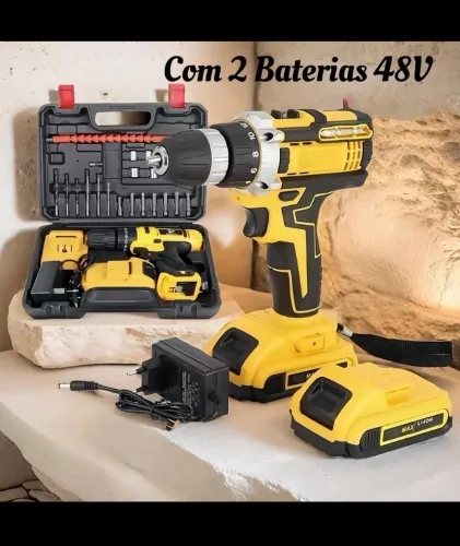 Parafusadeira/Furadeira sem fio com maleta completa.