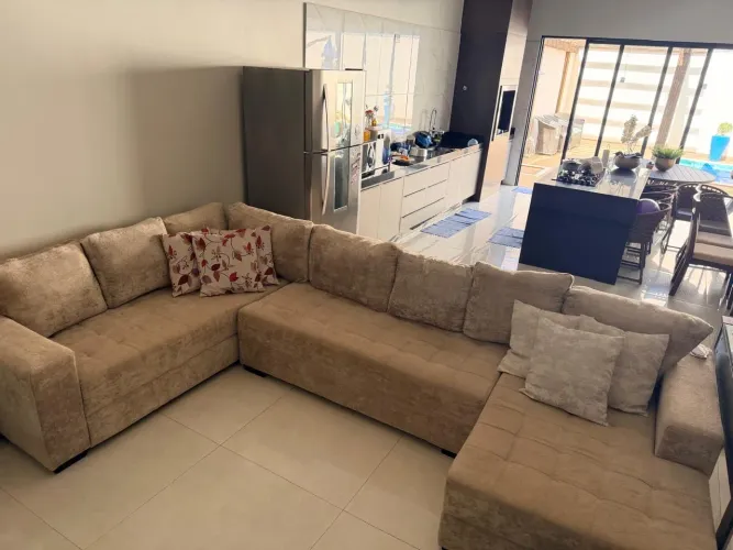 Sofá nude em L com chaise - 3,60 comp, 2,20 comp do L x 0,60 larg e 1,58 comp chaise