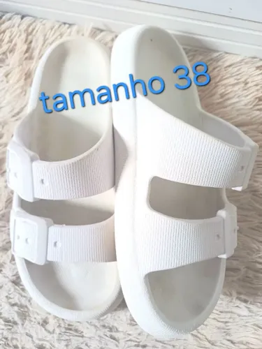 Chinelo pouco usado