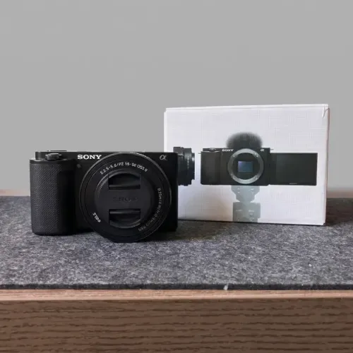 Sony ZV-E10 Nova + Lente 16-50mm OSS | 3 Anos de Garantia