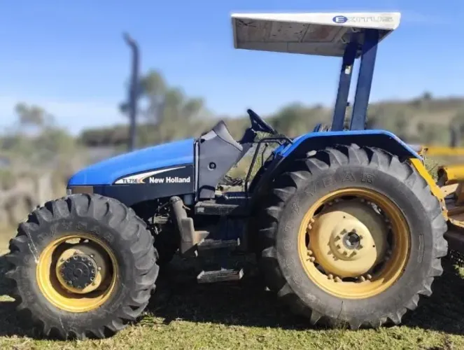 Trator New Holland TL75E ano 2006