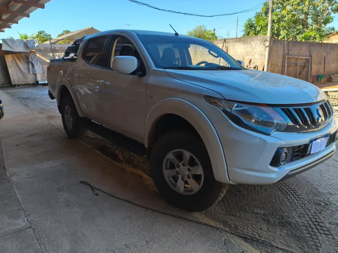 Mitsubishi L200 Triton Sport GLS 2.4 CD Diesel Aut. 2019