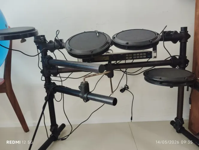 Bateria eletrônica módulo alesis dm5