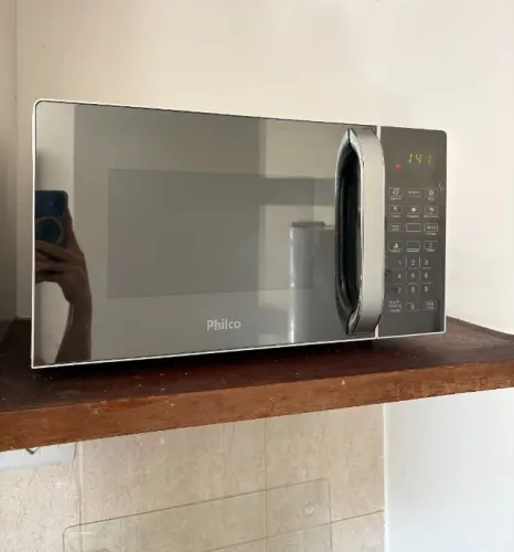 Microondas Philco 20L apenas 6 meses de uso