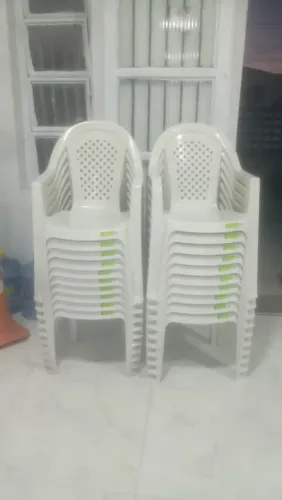 Cadeira de plástico