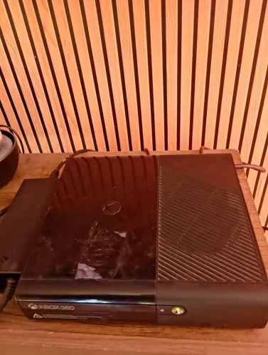 Xbox 360,desbloqueado,usado e sem manete