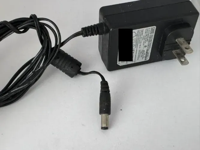 Lote 3 Fontes / Carregadores - Fonte 12V 1,5A + Carregador USB Motorola