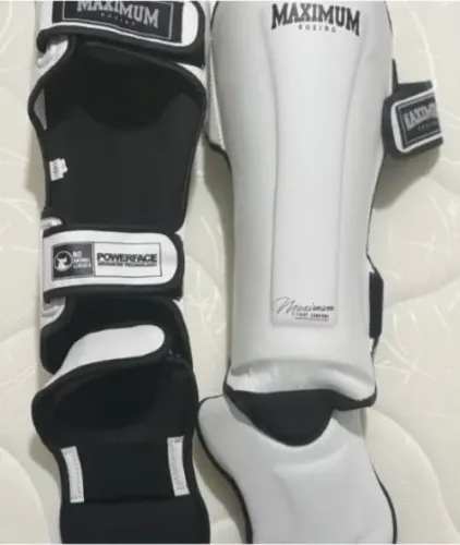 Luva de Muay Thai Boxing 10oz + Caneleira P - Excelente Estado