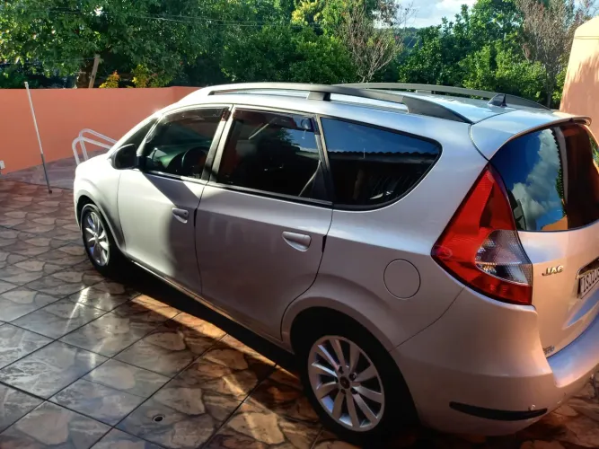 JAC J6 2.0 16V 5P Mec. 2012