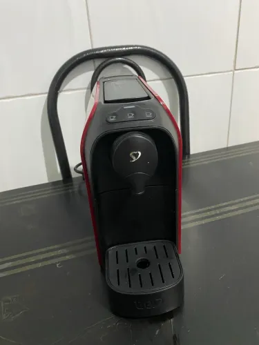 Cafeteira expresso Três Corações 