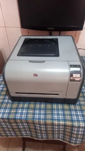Impressora Lazer Colorida HP CP1515n