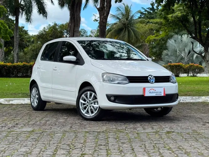 Volkswagen Fox 1.6 MI I Motion Total Flex 8V 5P 2014