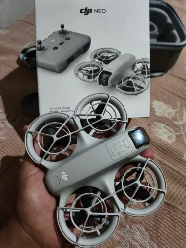 Drone DJI NEO Fly More Combo