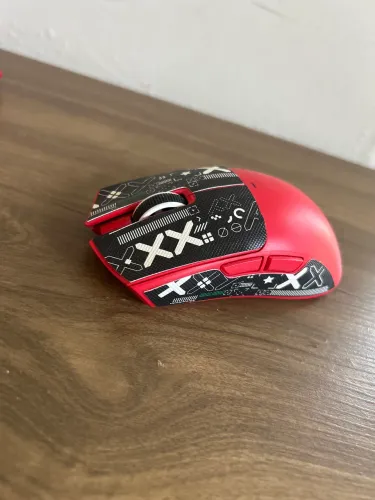 Mouse gamer sem fio em ótimo estado usando poucas vezes 
