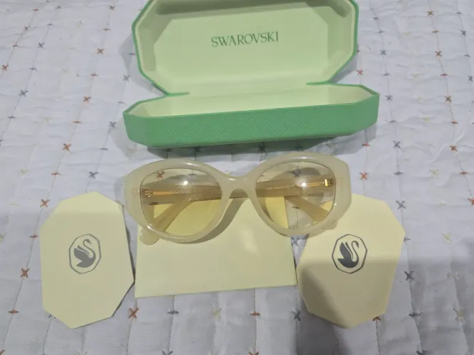 Oculos Swarovski
