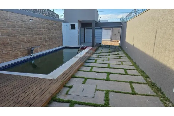 Casa Nova e Mobiliada à Venda Praia da Lagoinha, Paraipaba/CE