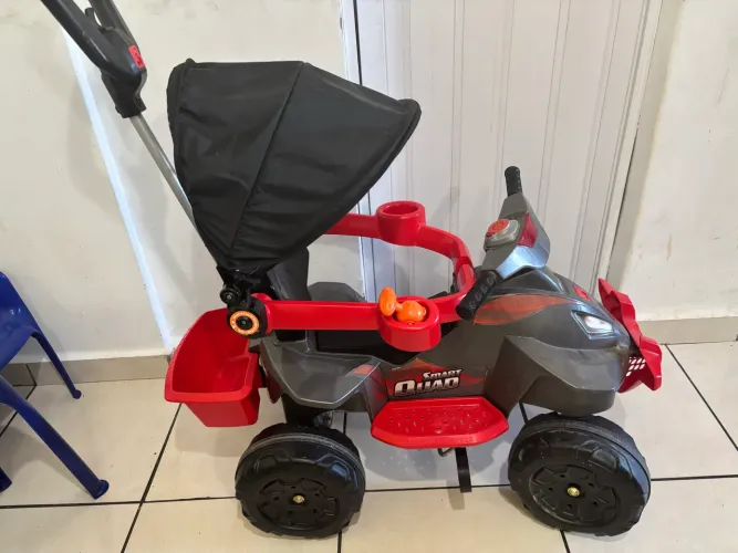 Quadriciclo Infantil Passeio a Pedal - Smart Quad Bandeirante