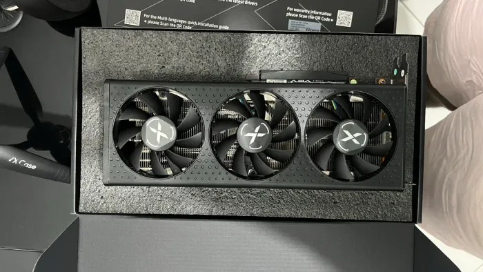Placa de Vídeo RX 7600 - 3 ANOS DE GARANTIA