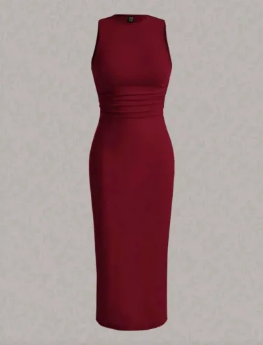 Vestido Longo Acinturado.