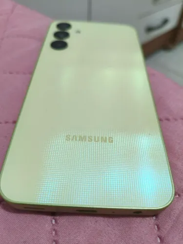 Samsung Galaxy a 25 5G bem cuidado semi novo